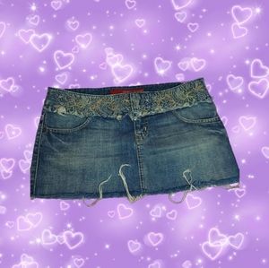 Y2k low-rise denim mini skirt